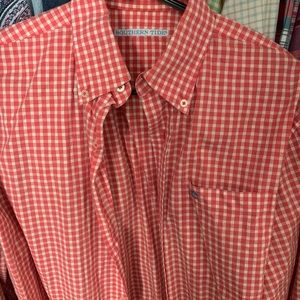 Southern tide button up size small